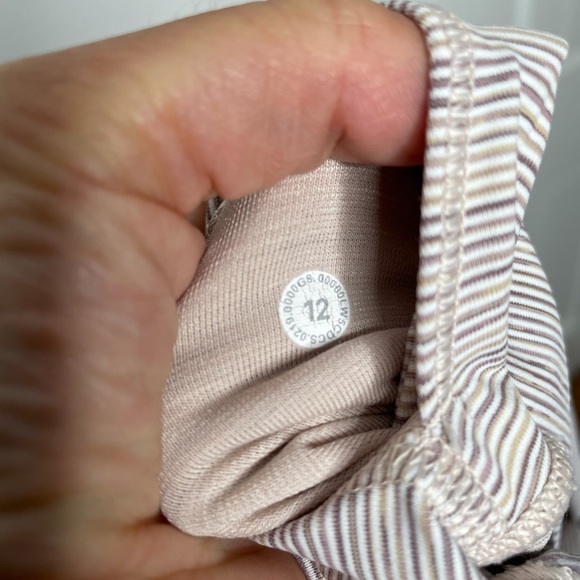 lululemon | Wunder Under High Rise 28 Luxtreme 12 - Picture 5 of 7